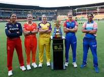 两人不仅在 两人不仅在